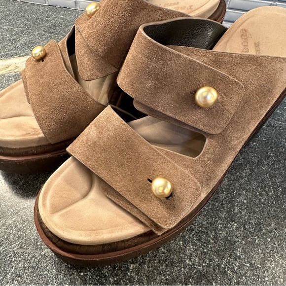 rag & bone

Sommer Suede Platform Wedge Mules - Picture 10 of 10